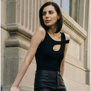 Marcella Noelle twist Tank Top